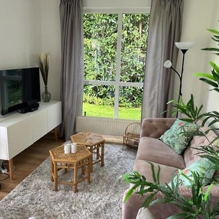 Gezellige Vakantiewoning Aan Het Water In Ewijk - Recreational Only No Workers Buitenkant foto