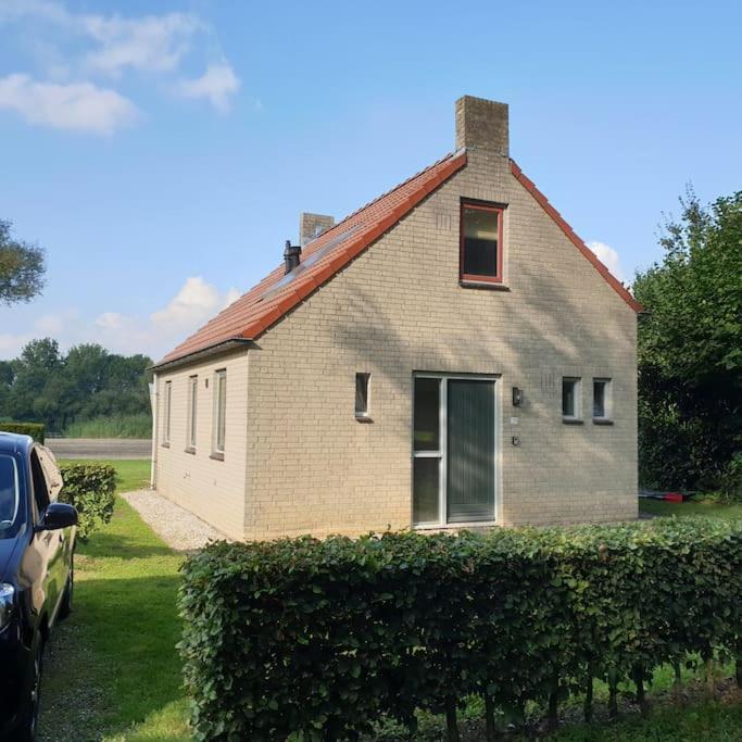 Gezellige Vakantiewoning Aan Het Water In Ewijk - Recreational Only No Workers Buitenkant foto