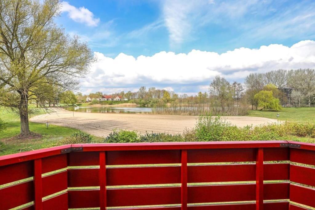 Gezellige Vakantiewoning Aan Het Water In Ewijk - Recreational Only No Workers Buitenkant foto