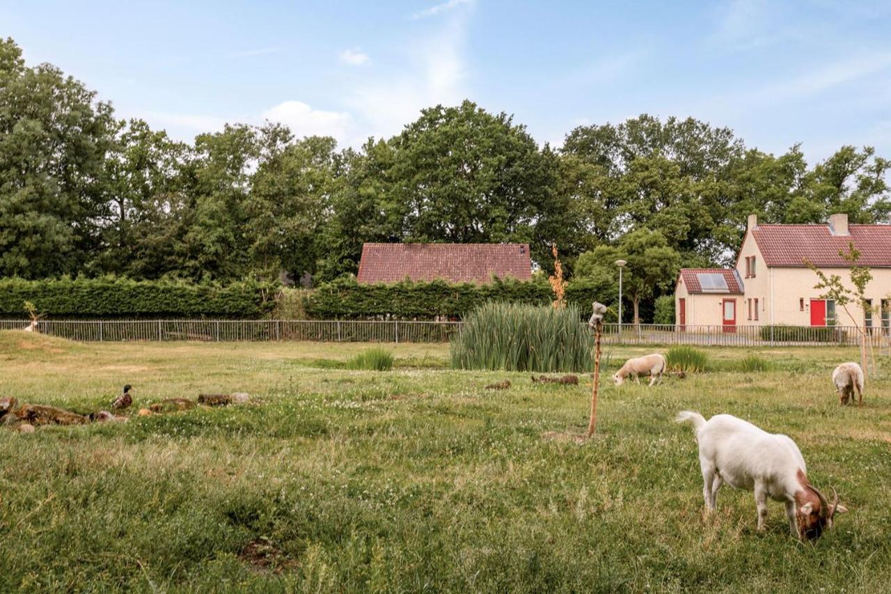 Gezellige Vakantiewoning Aan Het Water In Ewijk - Recreational Only No Workers Buitenkant foto