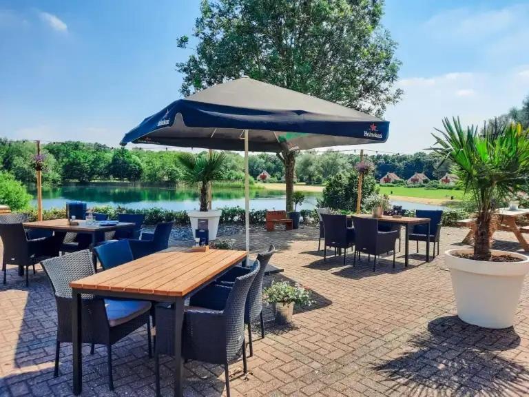 Gezellige Vakantiewoning Aan Het Water In Ewijk - Recreational Only No Workers Buitenkant foto