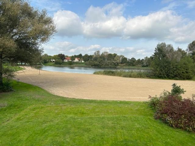Gezellige Vakantiewoning Aan Het Water In Ewijk - Recreational Only No Workers Buitenkant foto